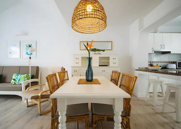 6 - Caleta Campos Nyaraló Arrieta